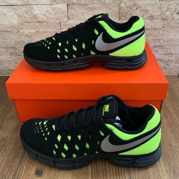 nike men's lunar fingertrap tr training shoes